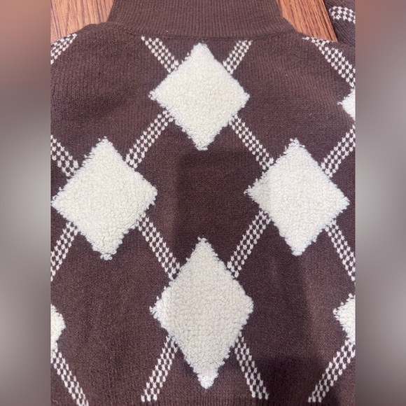 Brown and Cream Argyle Women's Sweater - Picture 5 of 7